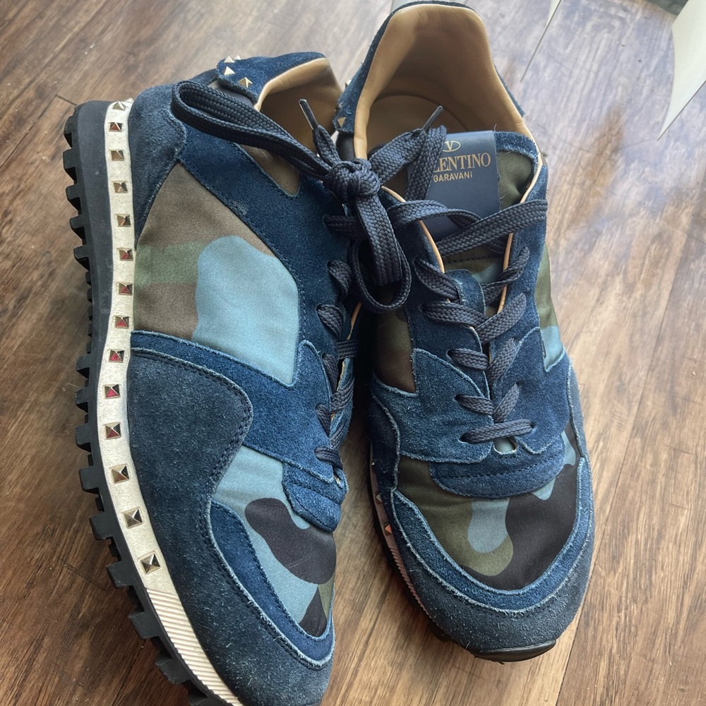 Valentino MEN rock stud navy camouflage sneakers !!